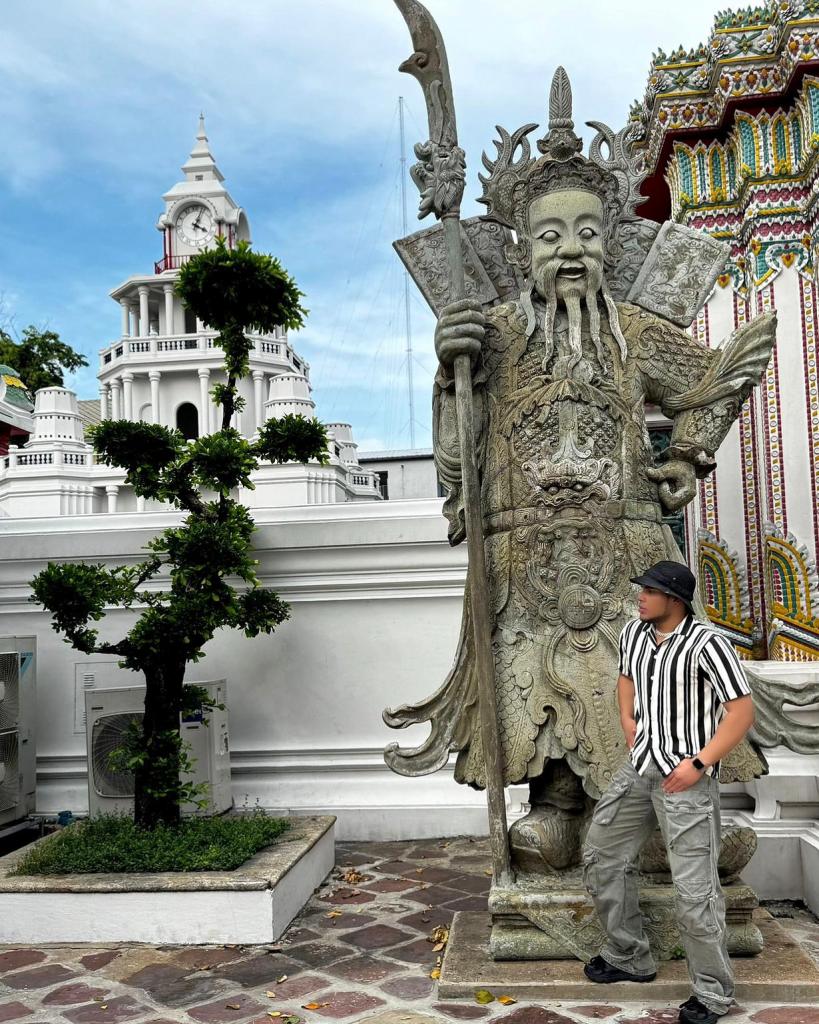 645655729: Chico busca chica en Madrid