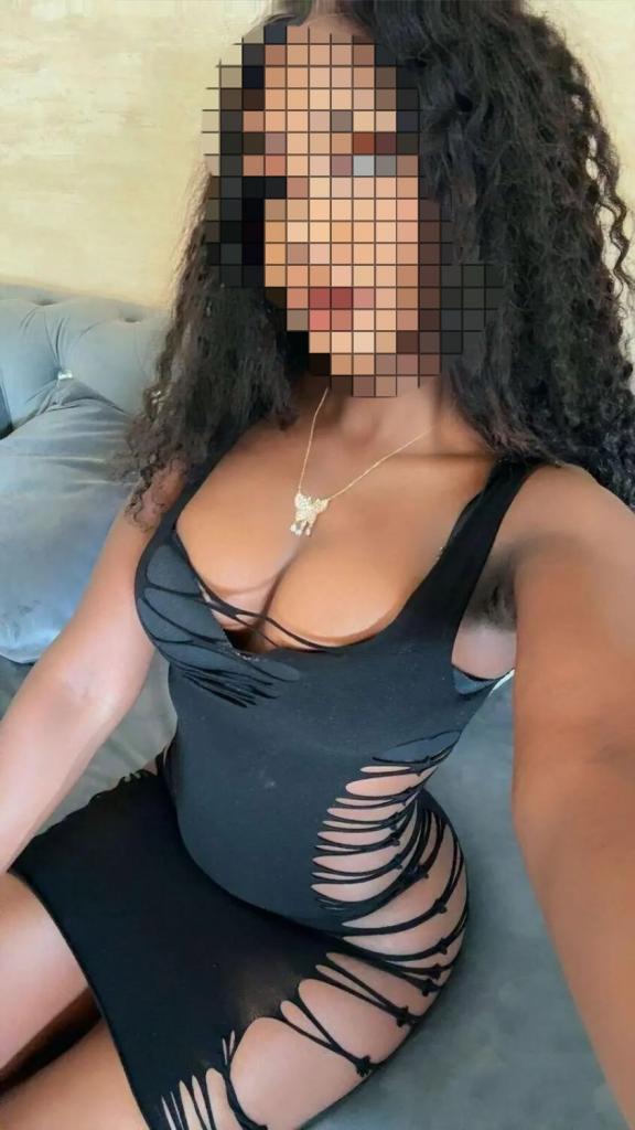 Chica busca chico en Lérida: 