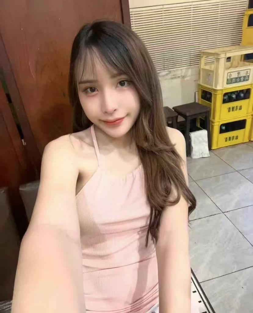 617126271: Chica busca chico en Madrid