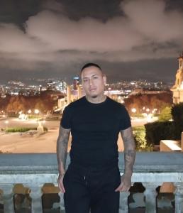 624518494: Chico busca chica en Barcelona