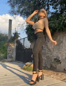 603990129: Chica busca chico en Barcelona