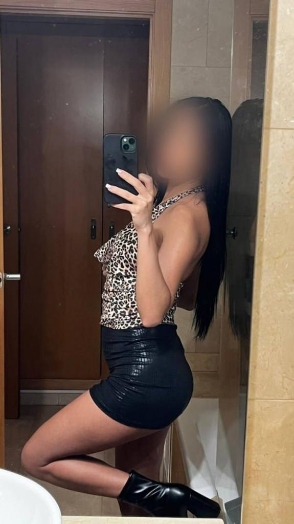 Chica busca chico en Almería: Chica busca chico