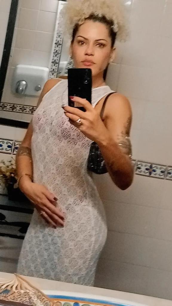 643918541: Chica busca chico en Murcia