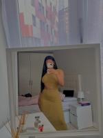 695774891: Chica busca chico en Barcelona