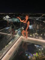 614812890: Chica busca chico en Madrid