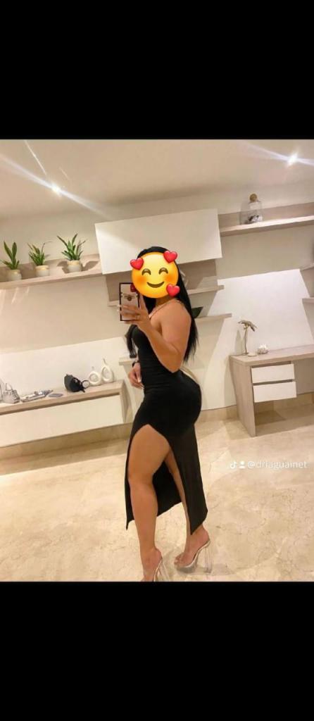 Chica busca chico en Tarragona: Chica busca chico