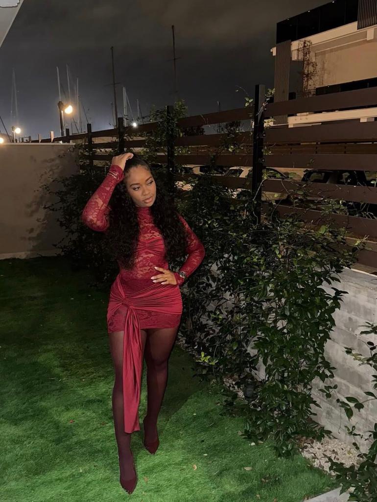 670826805: Chica busca chico en Alicante