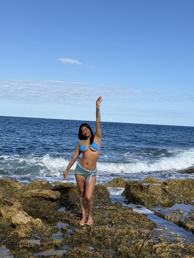 612299900: Chica busca chico en La Coruña