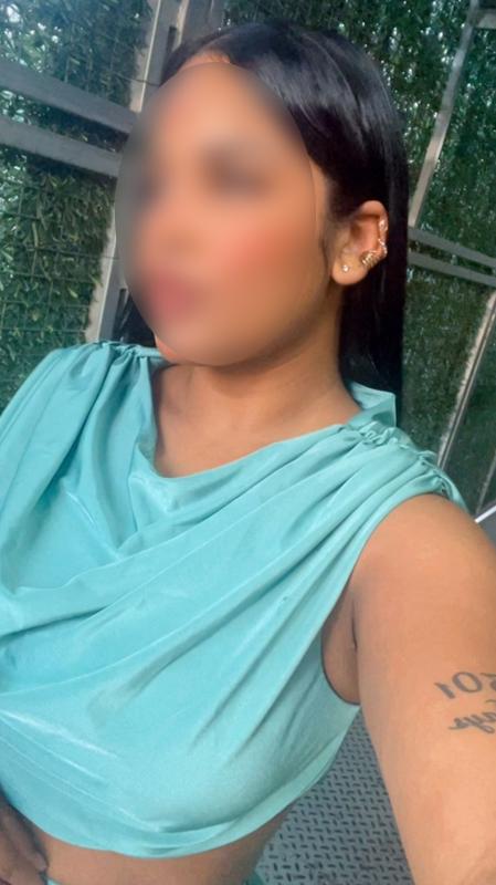 664142923: Chica busca chico en Madrid