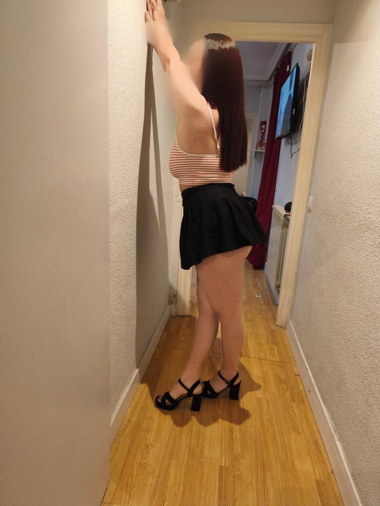 661160443: Chica busca chico en Madrid