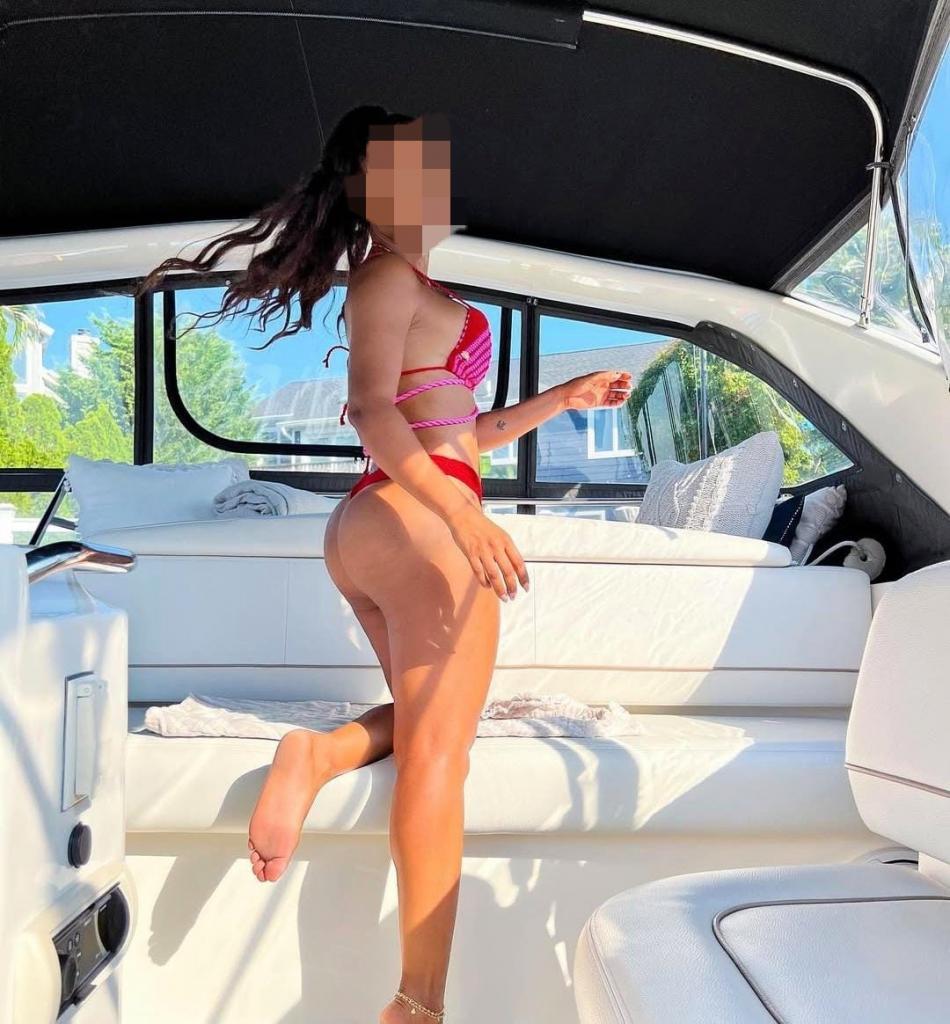 Chica busca chico en Cádiz: 