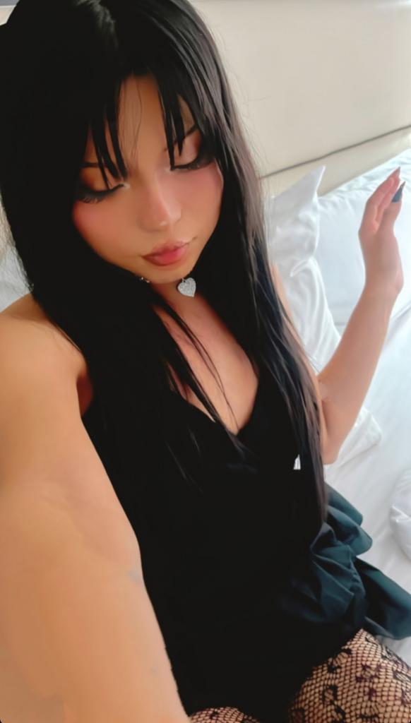 667585041: Chica busca chico en Madrid