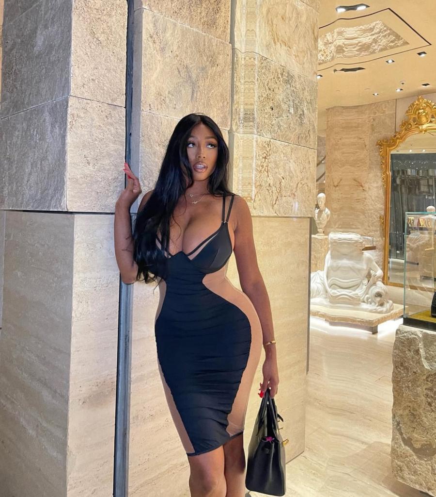 641594090: Chica busca chico en Murcia