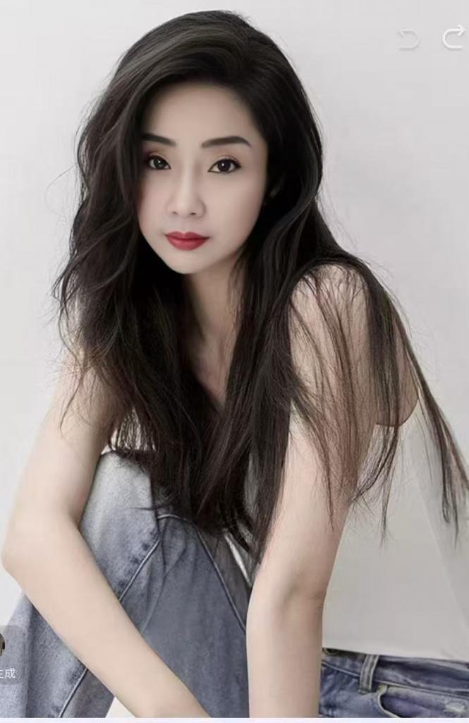 634833137: Chica busca chico en Barcelona