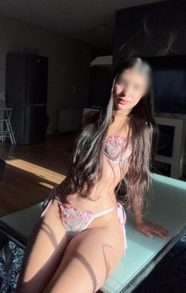 603416066: Chica busca chico en Málaga