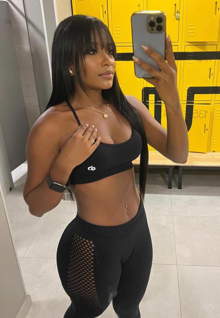 613463605: Chica busca chico en Lugo