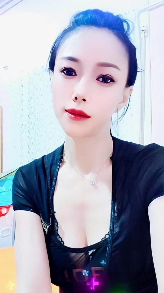 Chica busca chico en Gerona: Chica busca chico