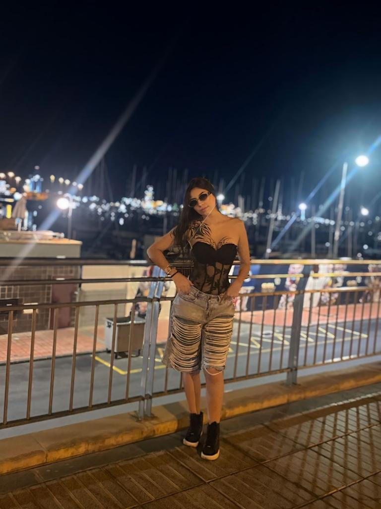 632746174: Chica busca chico en Tenerife