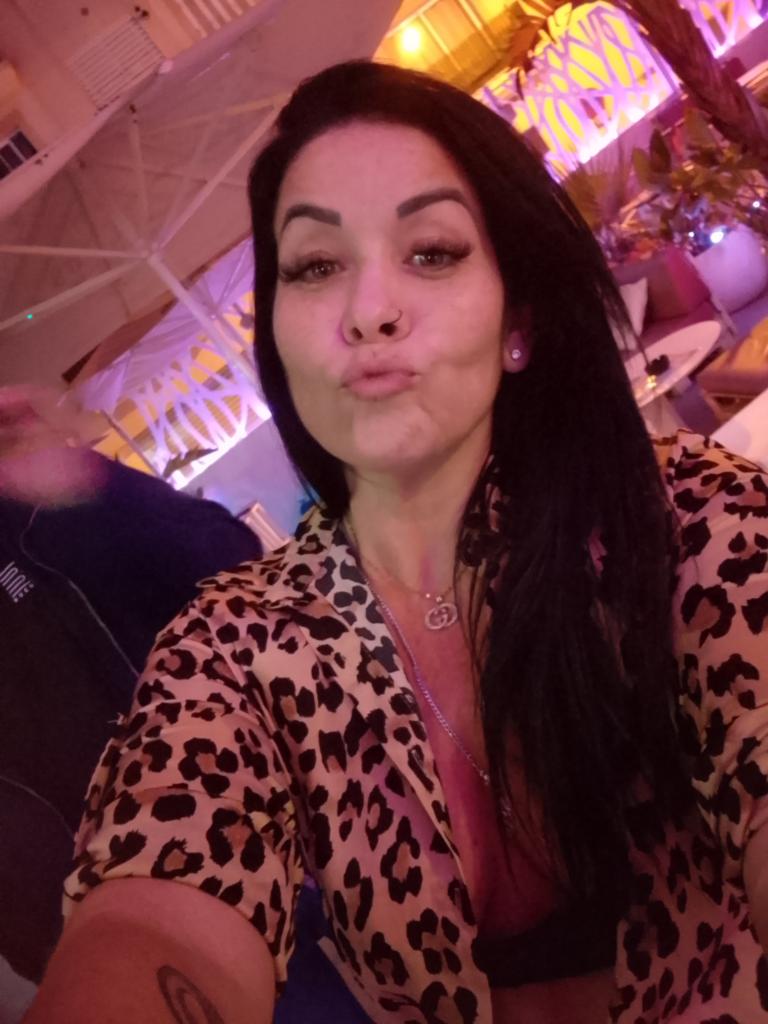 632834396: Chica busca chico en Mallorca