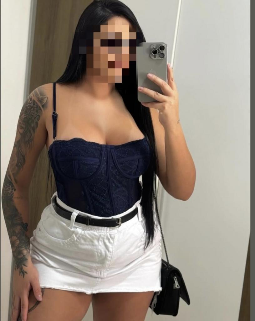 Chica busca chico en Orense: 