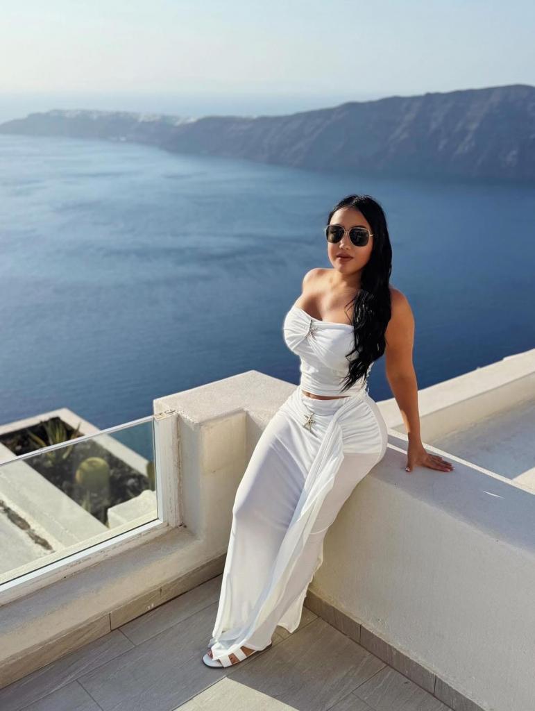 660106231: Chica busca chico en Gerona