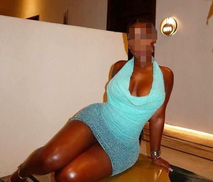 647619272: Chica busca chico en Jaén