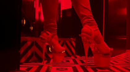 662931622: Chica busca chico en Barcelona