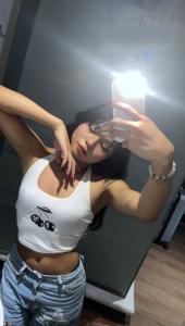 667585041: Chica busca chico en Madrid