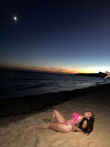 647163074: Chica busca chico en Málaga