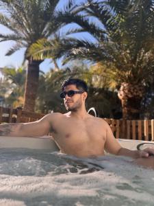 627275163: Chico busca chica en Sevilla