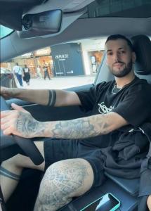 674486193: Chico busca chica en Valencia