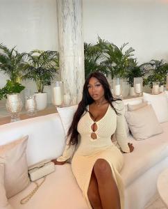 641594090: Chica busca chico en Murcia