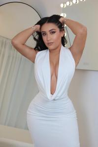 660106231: Chica busca chico en Gerona