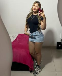 613820945: Chica busca chico en Lugo