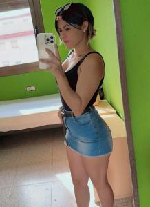 602867546: Chica busca chico en Gerona