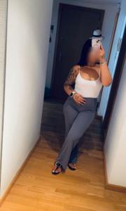 614743812: Chica busca chico en Valencia