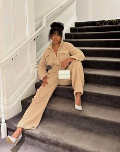 611337827: Chica busca chico en Vizcaya