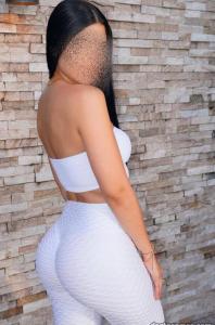 692866260: Chica busca chico en Sevilla