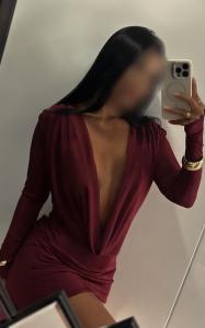 687483226: Chica busca chico en Barcelona