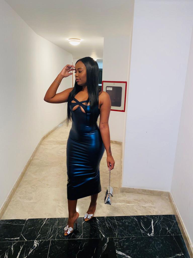 670826805: Chica busca chico en Alicante