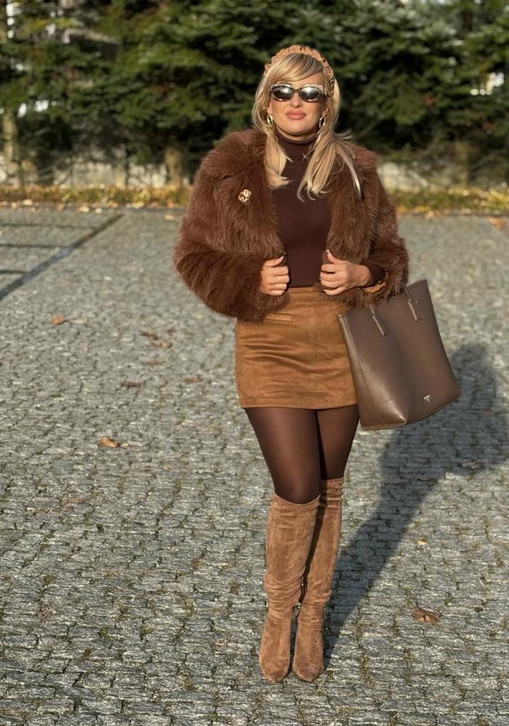 653558889: Chica busca chico en Murcia