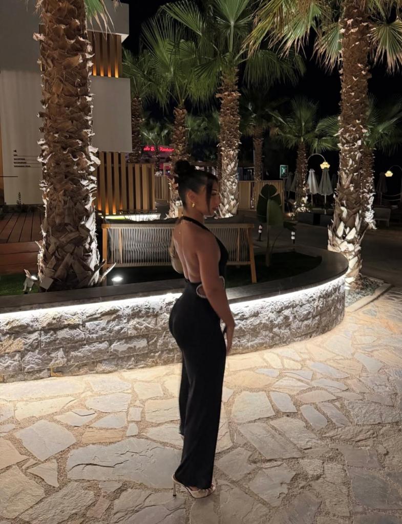 617746381: Chica busca chico en Madrid