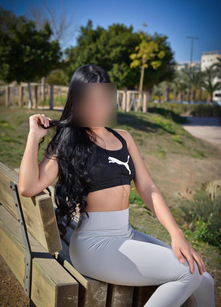 614848754: Chica busca chico en Alicante