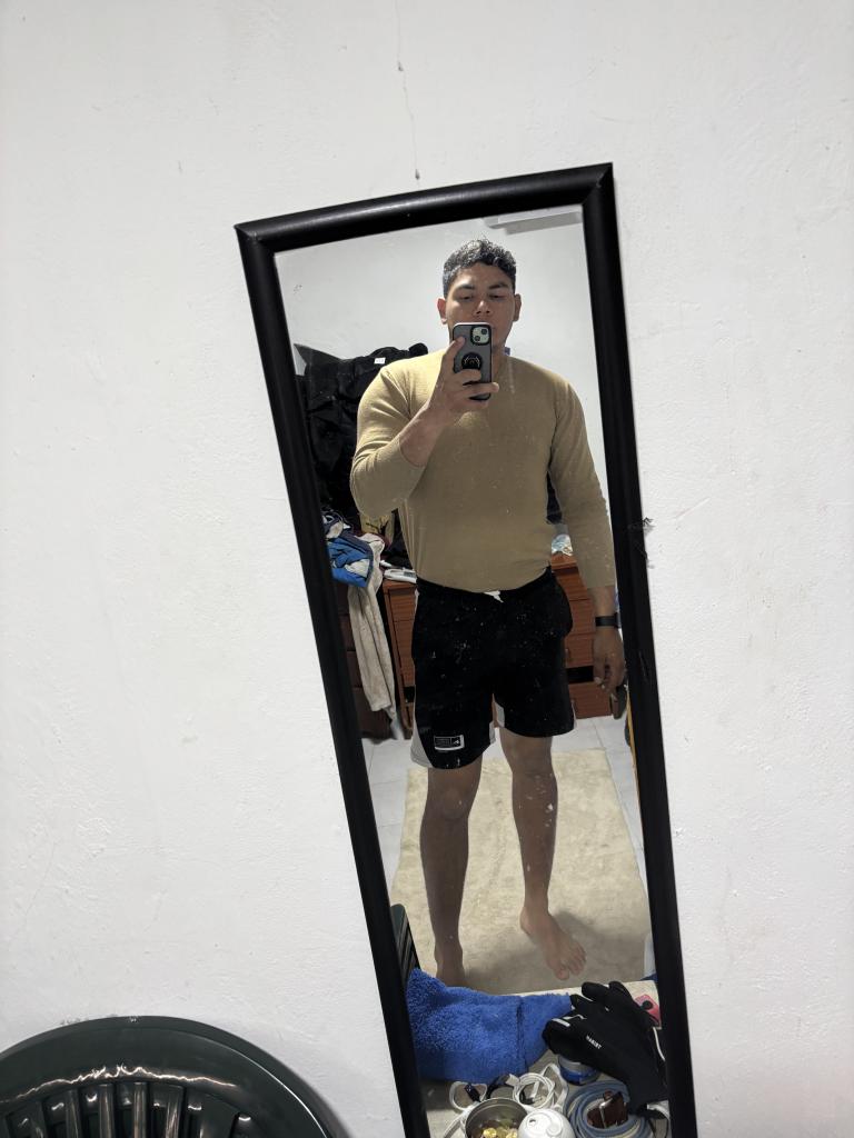 613989183: Chico busca chica en Cádiz