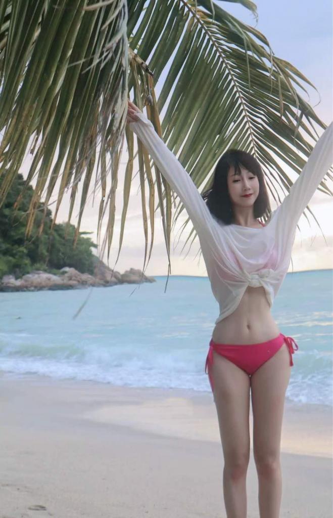 Chica busca chico en Alicante: Chica busca chico