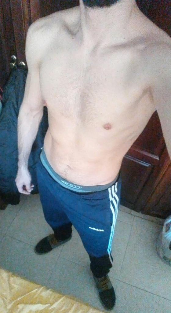 Chico busca chica en Málaga: 