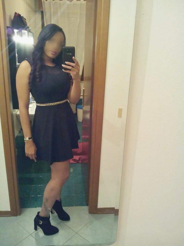 Chica busca chico en Ceuta: 