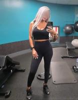 661145141: Chica busca chico en Barcelona