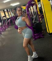 661565451: Chica busca chico en Sevilla