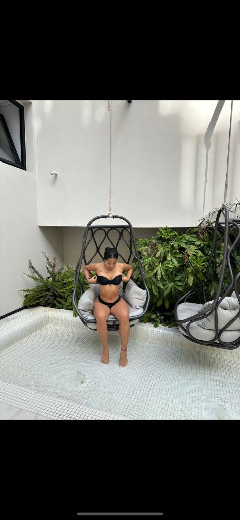 672985859: Chica busca chico en Ibiza